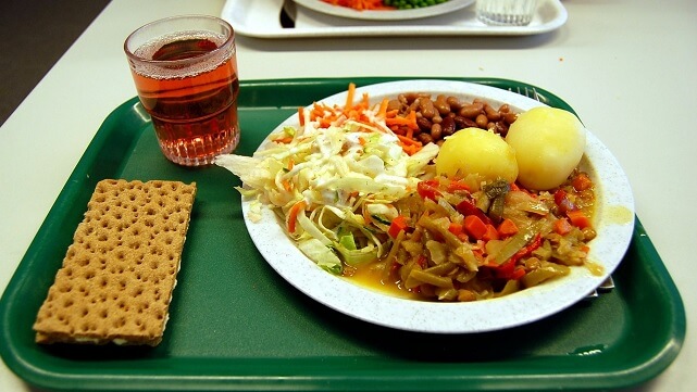 Dramatisk ökning av krav på specialkost i skolorna – religion ett av skälen