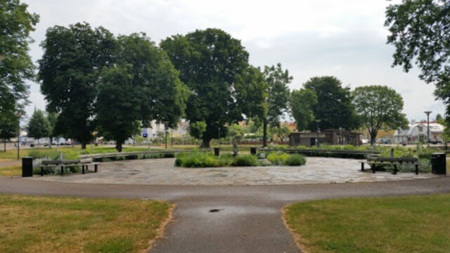 Stockholmspar såg död fågel i Ölandspark – kräver kompensation från kommunen