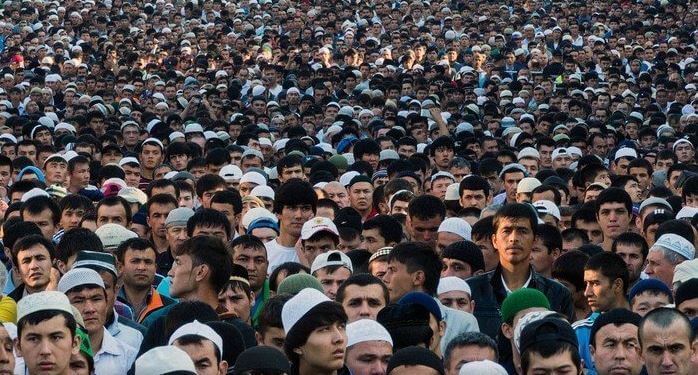 NY STATISTIK: Sverige tar emot flest asyluzbeker – TRE gånger fler än resten av EU tillsammans