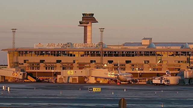 Skottskadades i Mellanöstern – flög till Sverige för vård