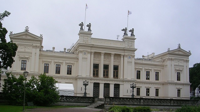 Studenter kränkta av kurstitel – mångårig och erfaren lärare avsatt