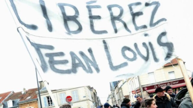 Franska jordbrukare marscherar – för att fria kollega som sköt tjuv