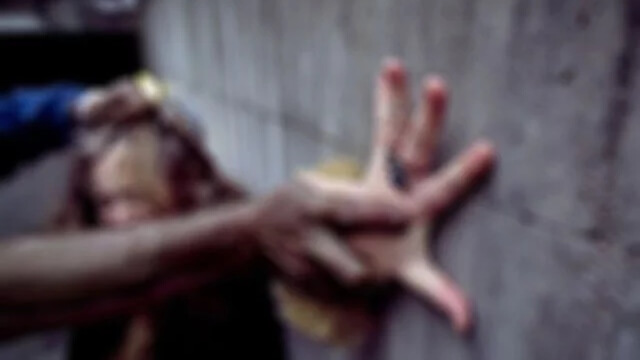 Ung flicka utsatt för överfallsvåldtäkt