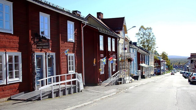 Kommun tvingas låna till löner – planerar lägga ned skolor