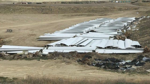 Vindkraftblad kan inte återvinnas – slängs i stora markdepåer