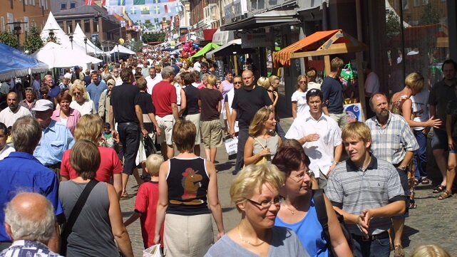 Professor: Upp till en miljon svenskar kan vara smittade