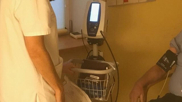 Patient sökte vård för bröstsmärtor – skickades hem och dog