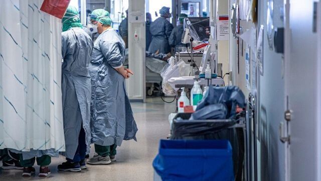 Cancersjuk åldring övergavs på sjukhustoalett – föll och avled