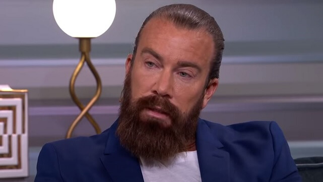 Sossemiljardär erbjuder staten beväpnad privatstyrka