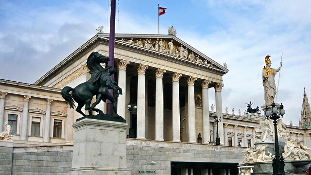 Österrike avvisar EU:s migrantkvoter: ”Det förblir ett nej”