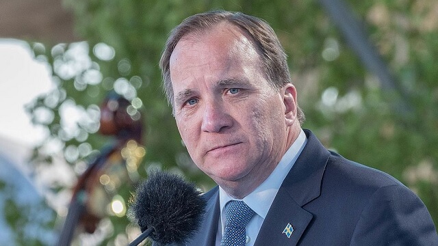 Löfven viker sig för Miljöpartiet – säger nej till asyltak