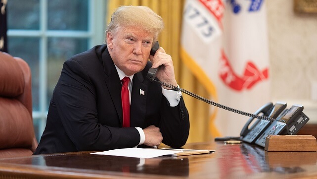 Trump vill stoppa beroendet av Kinas industri