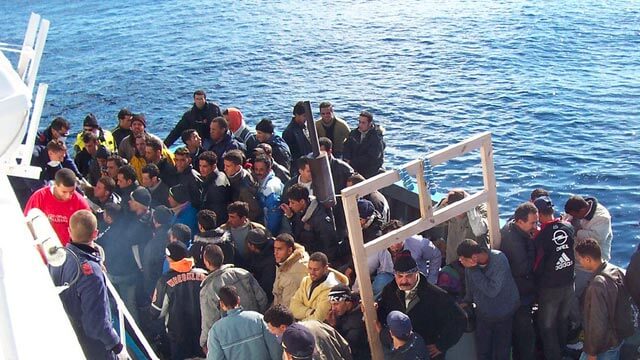 Grekland bannlyser 22 ”hjälporganisationer”