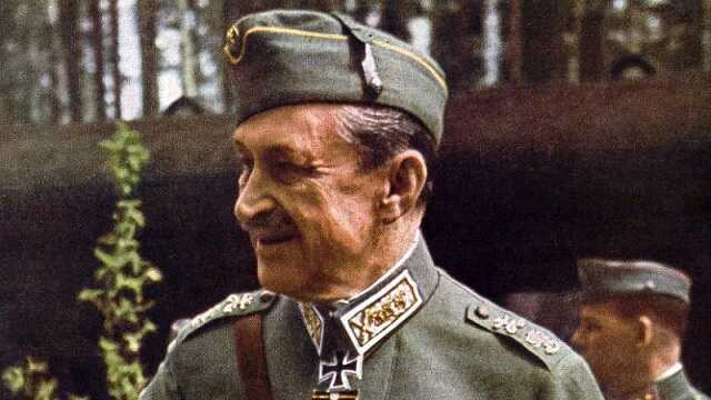 Finskt vänsterparti vill ta bort staty av nationalhjälten Mannerheim