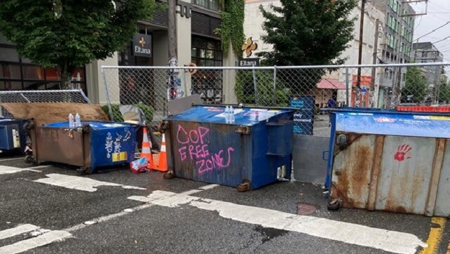 Vänsterextremister ockuperar område i Seattle – utropar autonom zon