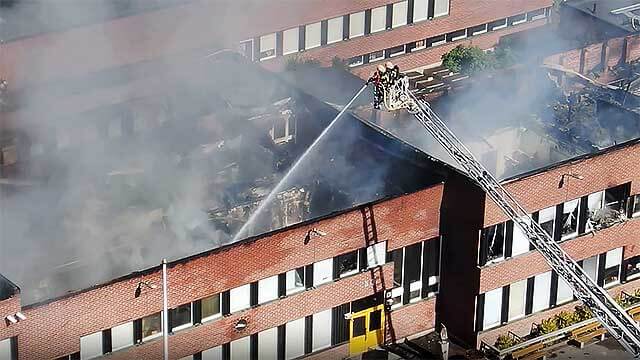 Skola nedbränd i ’utsatt’ Stockholmsförort