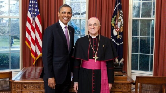 Ärkebiskop uppmanar Trump att fortsätta kampen mot den djupa staten