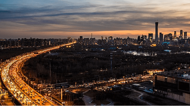 Dålig äldrevård i Kina gav asyl i Sverige