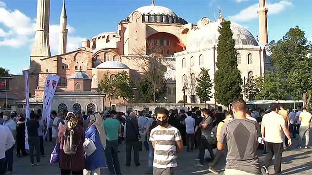 Hagia Sofias status som museum återkallas – kan åter bli moské