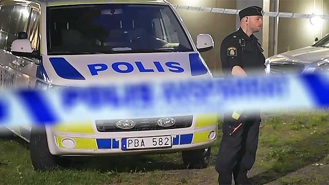 Man skjuten i problemtyngd Stockholmsförort