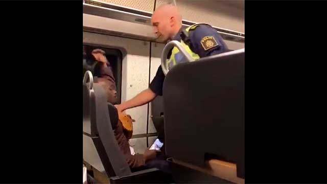 VIDEO: Här gör Benjamin Antwi våldsamt motstånd mot gränspolisen