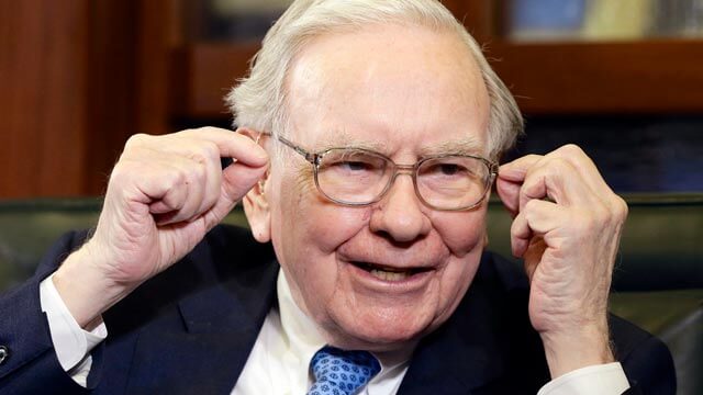 Warren Buffet dumpar bankaktier och köper guld