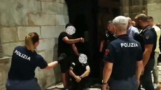 Migrant tog vakt som gisslan i katedral – höll kniv mot halsen