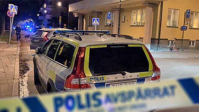 Man död efter knivdrama i centrala Stockholm