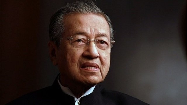 Före detta premiärminister: Muslimer har rätt att döda miljontals fransmän