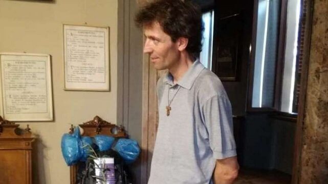 Italiensk präst arbetade med migranter – mördades av invandrare