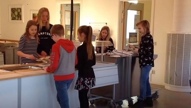 Elever ratar skolans vegetariska mat – går hungriga