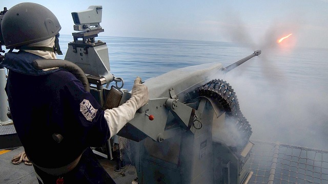 Brittiska armén spenderar miljoner på att bli politiskt korrekta