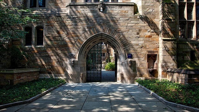 Justitiedepartementet: Yale University diskriminerar vita och asiater