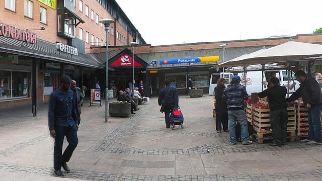 Man knivskars svårt i Göteborg
