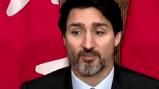 Justin Trudeau viker sig för islam – röster höjs för hans avgång