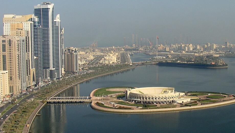 Förenade Arabemiraten stoppar visum för medborgare i muslimska stater