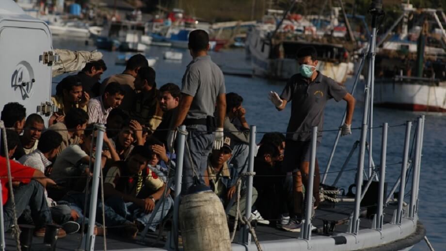 Stor andel migranter med uppehållstillstånd i Italien flyttar till Frankrike