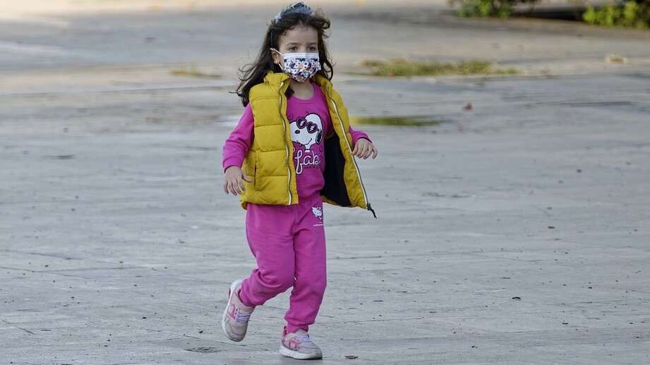 Olika studier om munskydd ger olika slutsatser