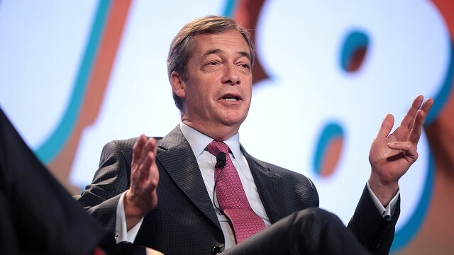 Nigel Farage gör politisk comeback med Reform UK