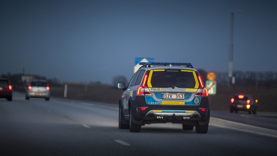 Två män skadade efter skottlossning