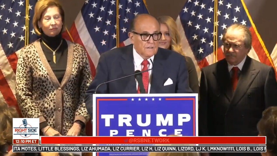 Trumps jurister presenterade bevis för valfusk: ”Trump vann”