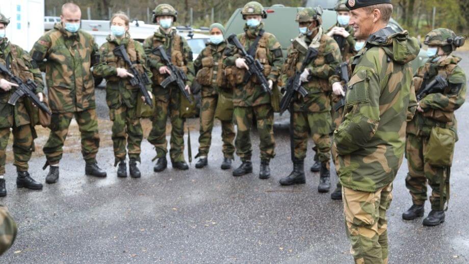 Norsk militär sätts in mot ’coronasvenskar’