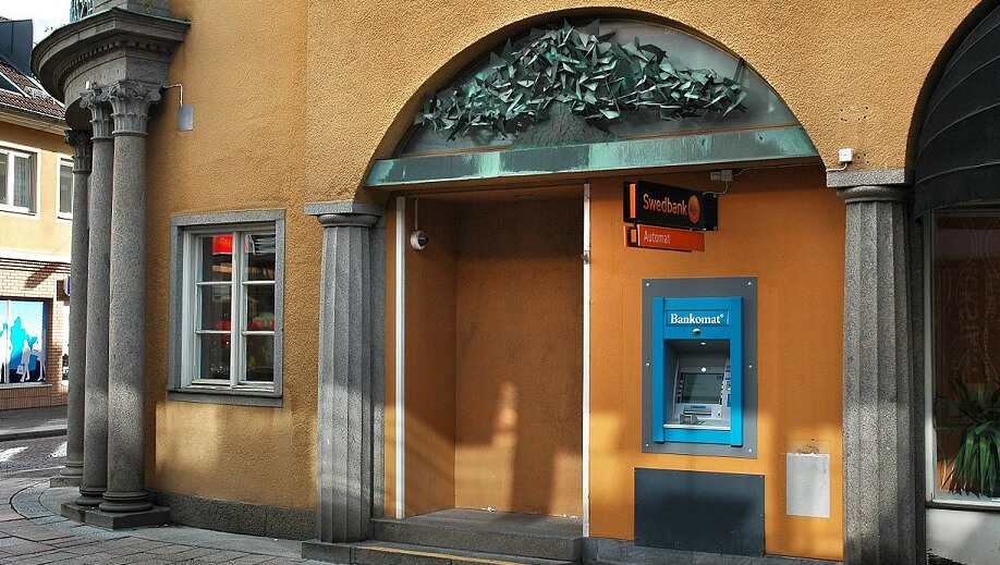 Polisen stoppar bankomatuttag nattetid i ’utsatta’ områden