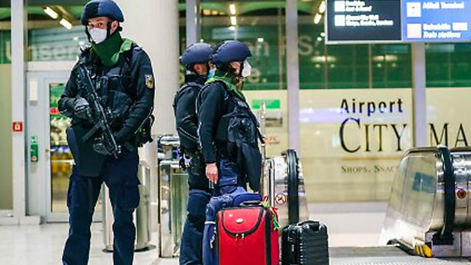 Panik på tysk flygplats – ”Jag ska döda er alla, Allahu akbar”