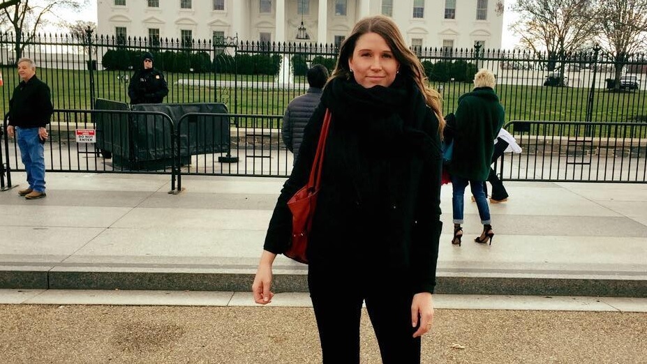 DI-journalist varnade för ’vita män’ i Washington – raderade efter kritik