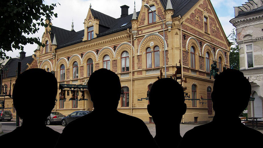 Barn rånar barn i Köping