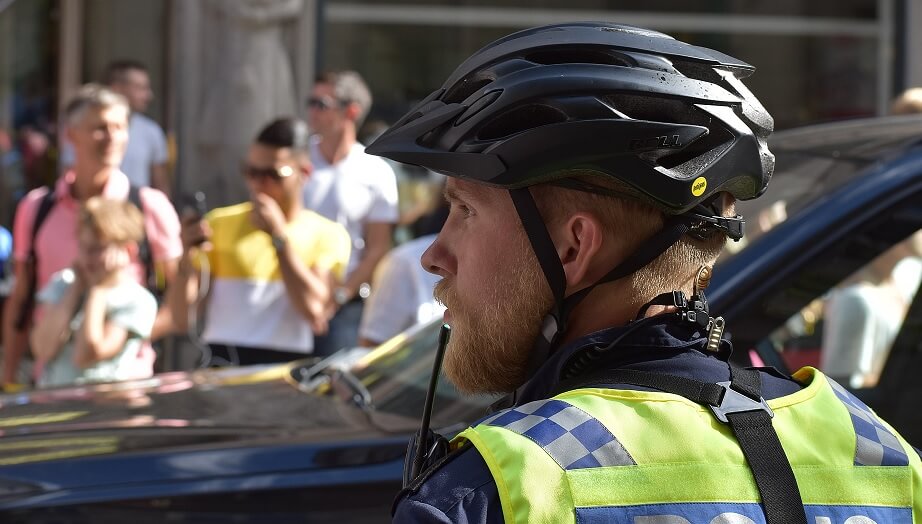 Nästan halva poliskåren planerar lämna yrket