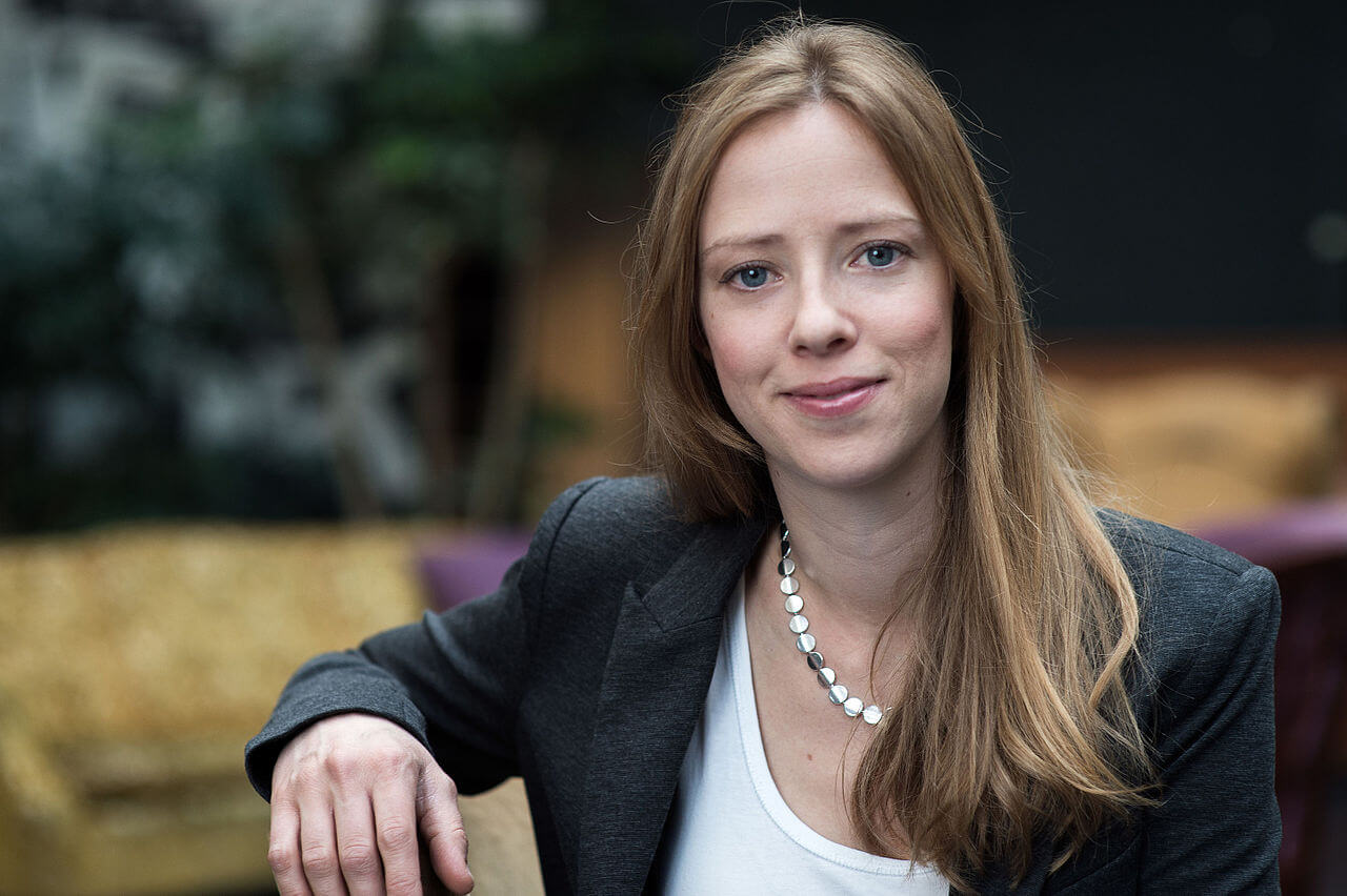 MP-ministern satsar på olja och kärnkraft – när de egna pensionspengarna investeras