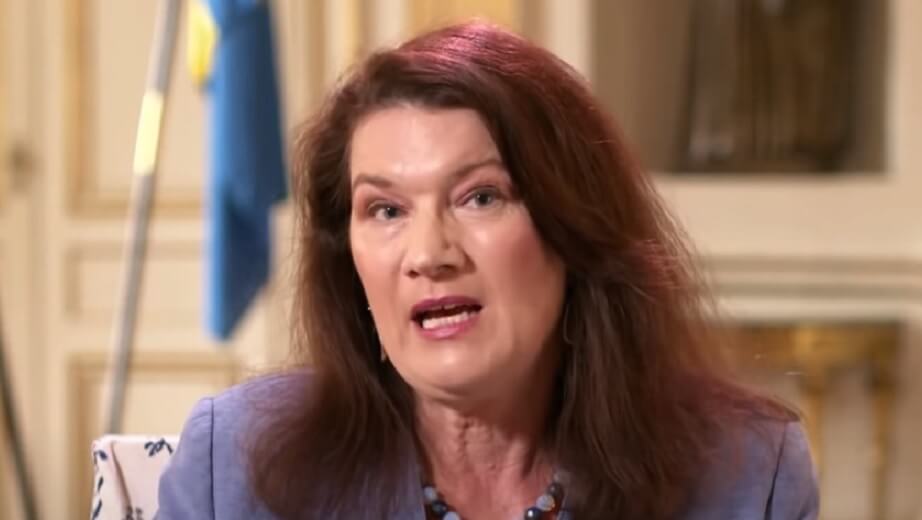VIDEO: Här gör Ann Linde bort Sverige inför Nato och världspressen