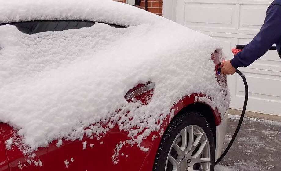 Elbilar passar inte i Norden – tappar upp till 46% räckvidd vintertid